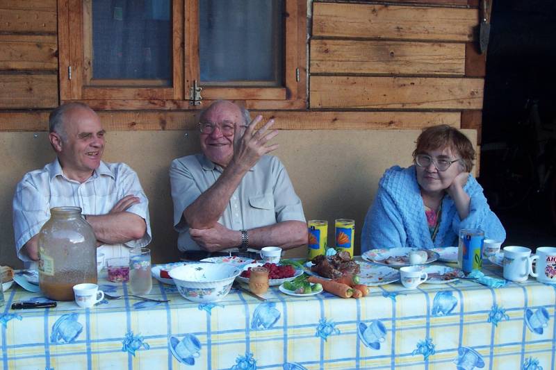 В.К. Ионин, Ю.И. Кулаков и Л.С. Сычёва,... В.К. Ионин, Ю.И. Кулаков и Л.С. Сычёва,...